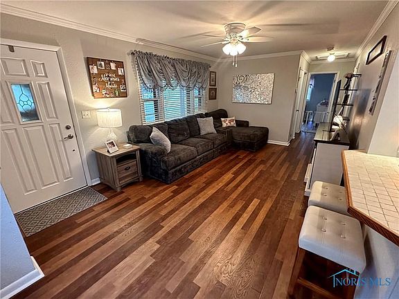 3rd image of 2955 Reen Dr