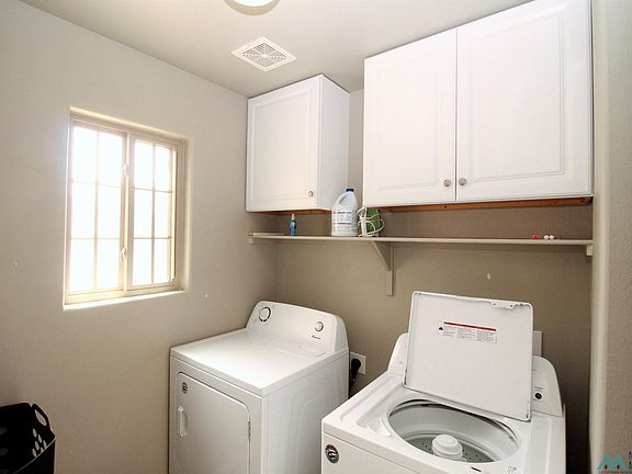 3rd image of 1808 W Avenue S S