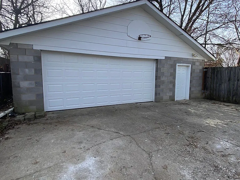 4 car garage