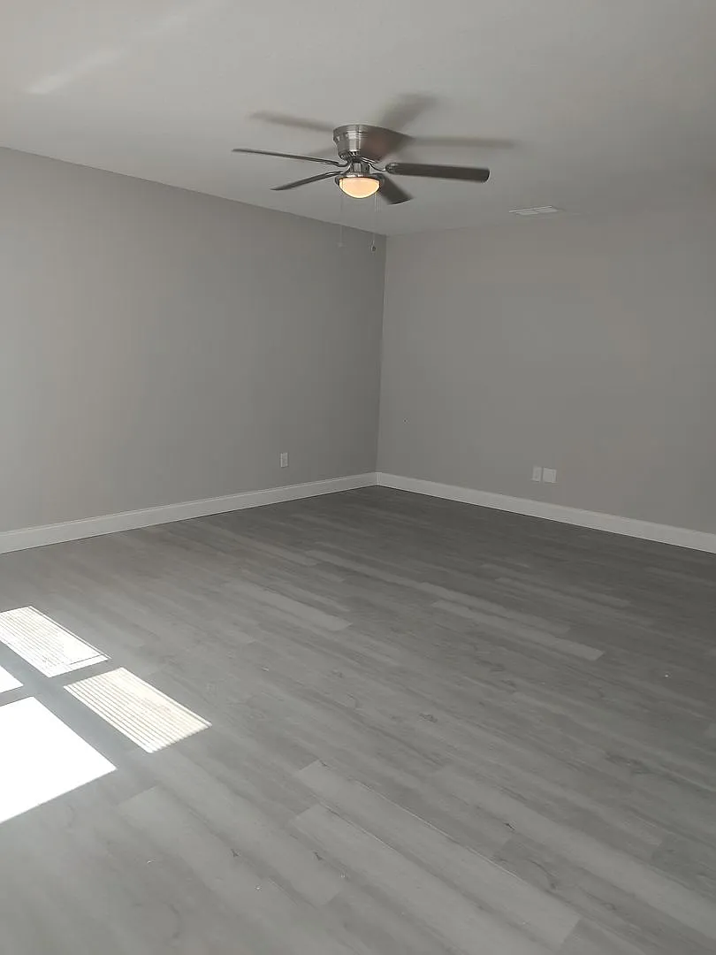 Affordable 3BR / 2BA — Photo 2