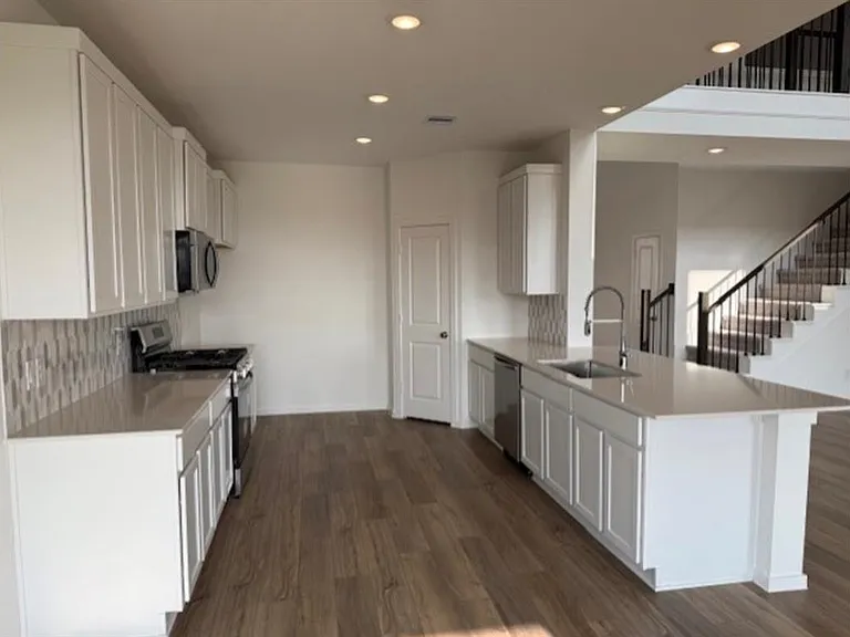2902 Palm Branch Dr — Photo 8