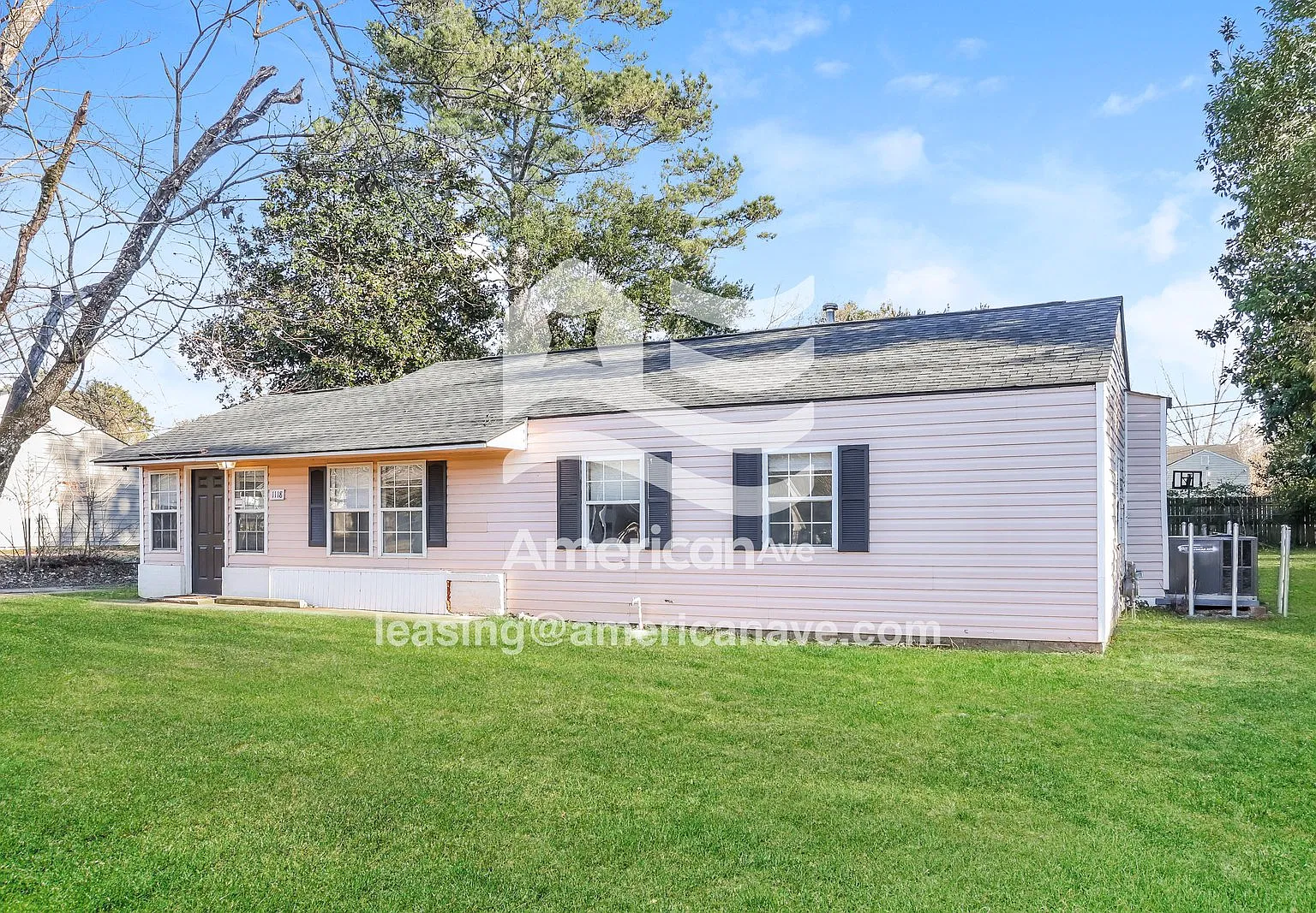 4 bed, 1.0 bath, 1677 sqft, $1,597 — Photo 2