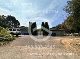 3126 SE Gladstone St, Portland, OR 97202