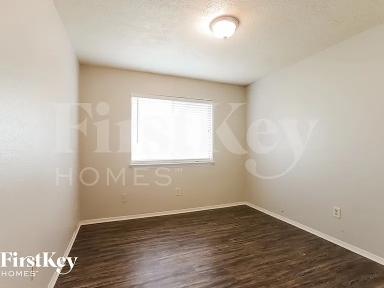 17522 Davenway Dr — Photo 12