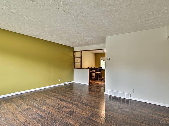 2nd image of 3044 Westknolls Ln