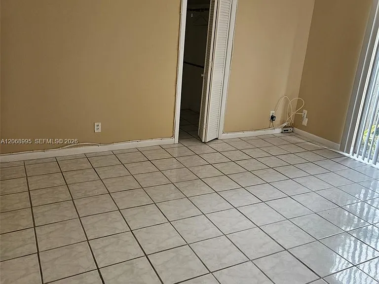 1008 NE 34th Ct #A — Photo 5