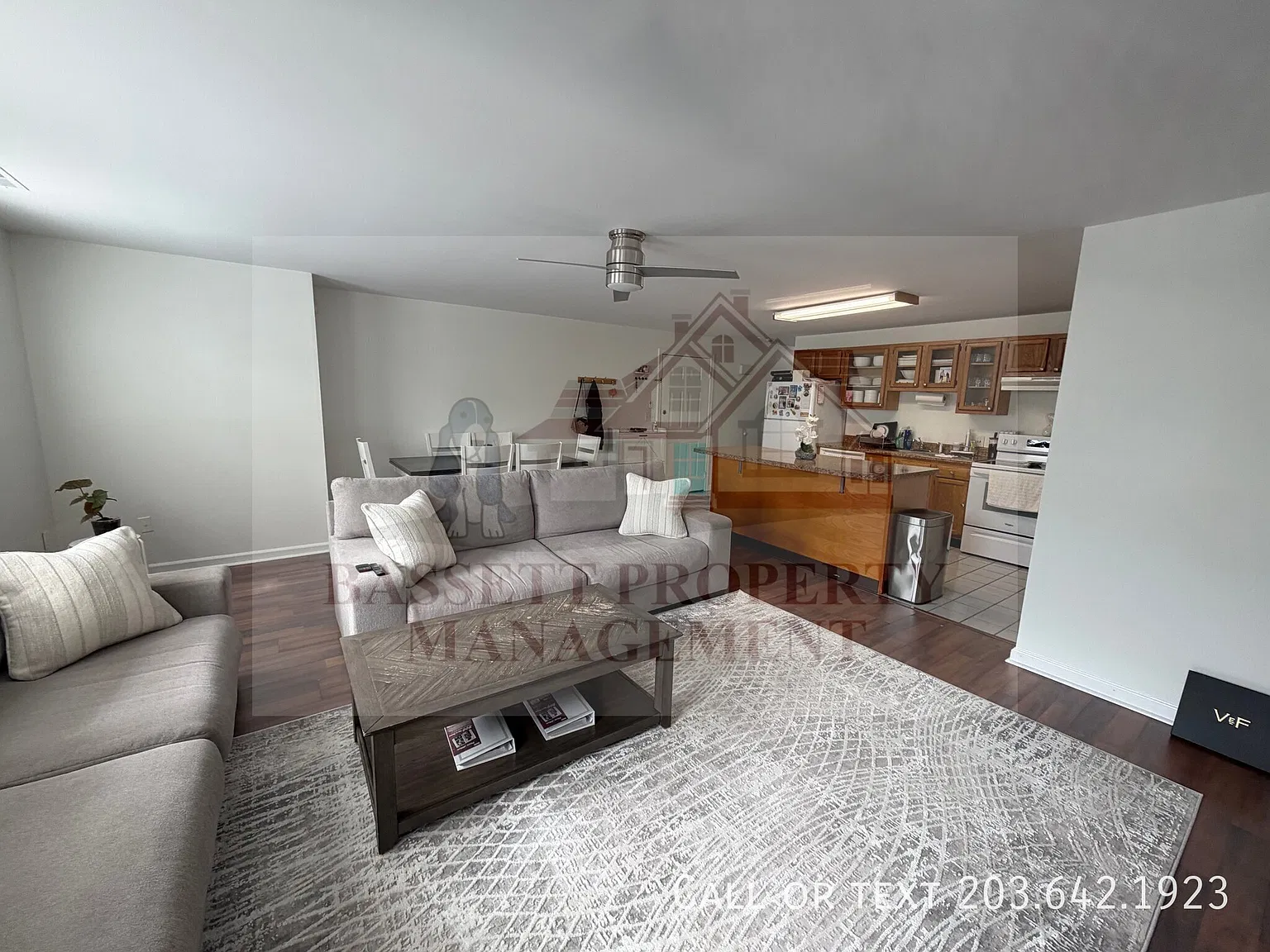 2 bed, 2.0 bath, 1000 sqft, $1,995 — Photo 3