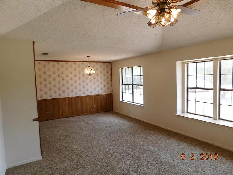 2315 E Highway 190 — Photo 7