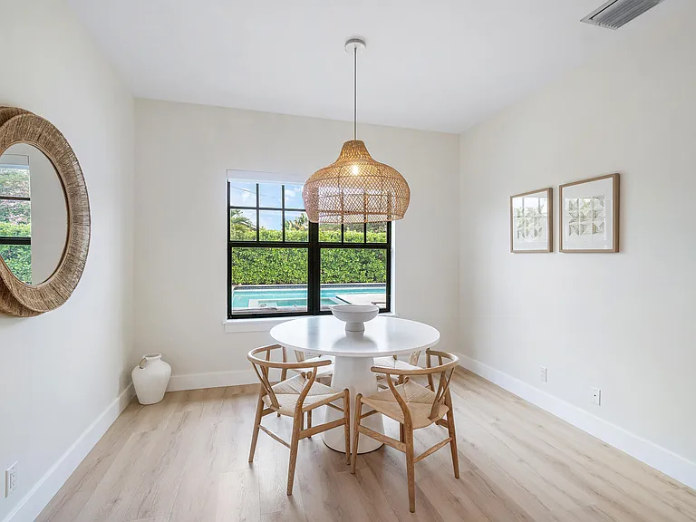 7606 S Olive Ave — Photo 13