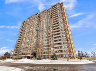 100 County Court Blvd #1107, Brampton, ON L6W 3X1