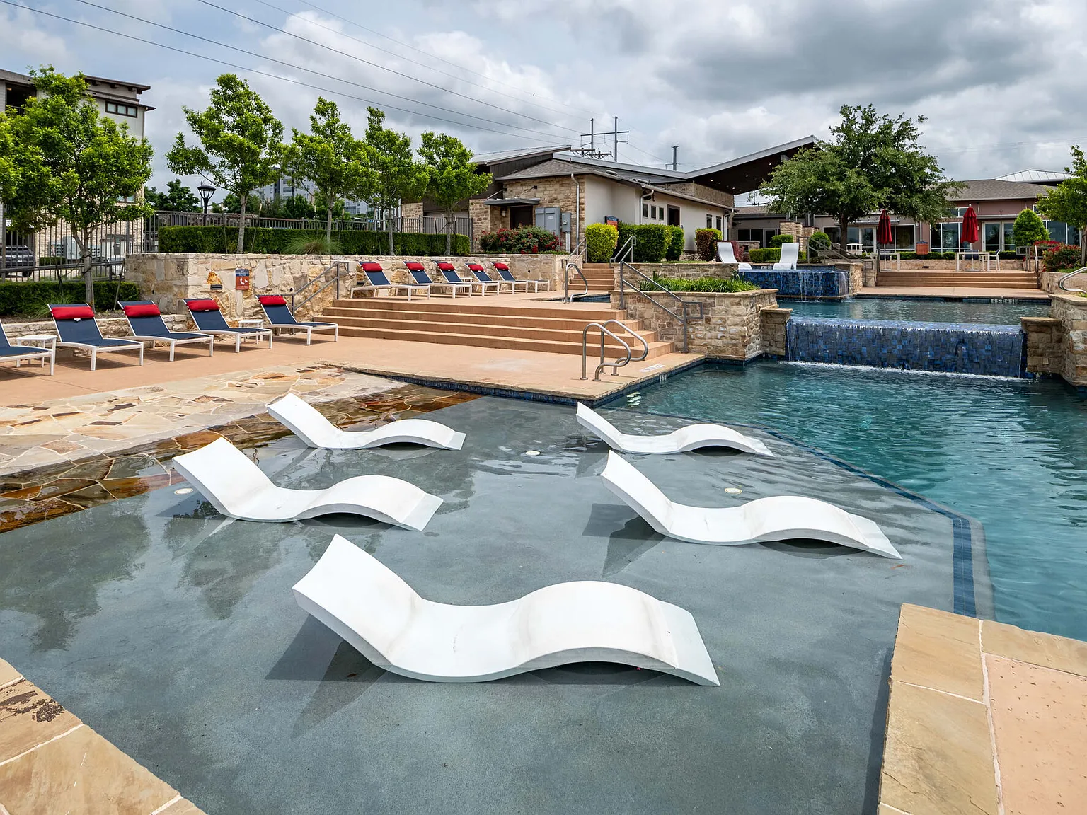 Villas on the Hill — Photo 4
