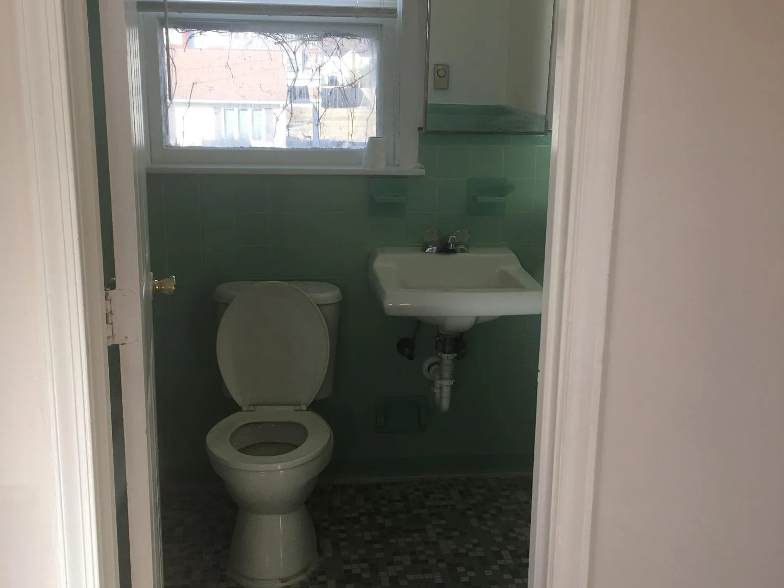 Studio, 290 sqft, $875 — Photo 4