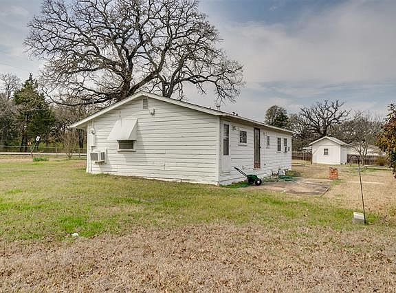 3rd image of 14545 La Palma Dr