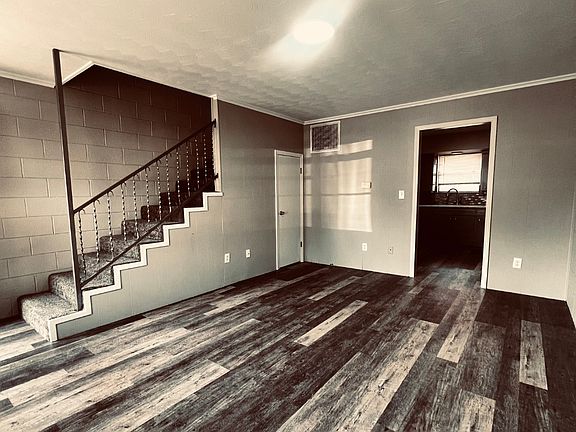 5th image of 524 N Penn Ave #106