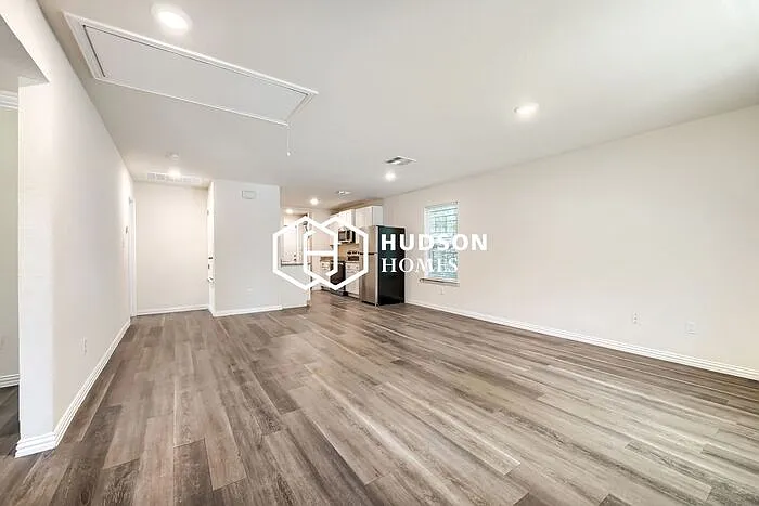 1823 San Carlos St — Photo 4