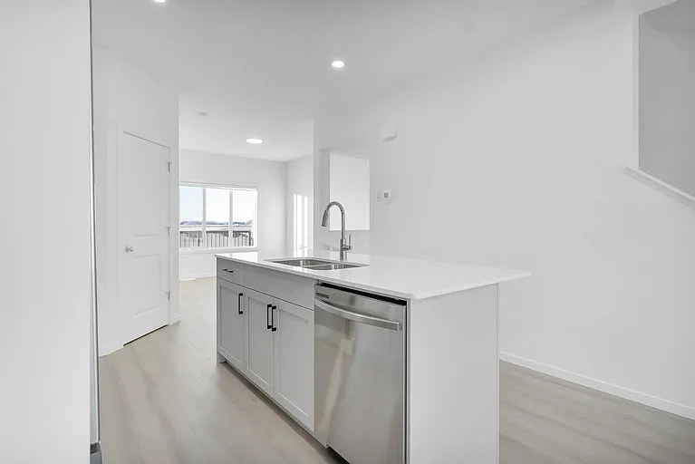 727 Orchards Blvd SW #1A — Photo 8