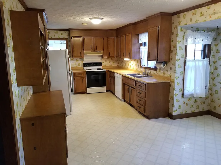 106 Chestnut Dr — Photo 6