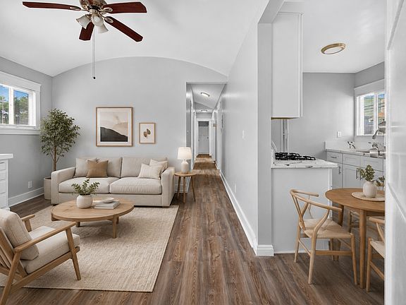 2nd image of 736 Olive Ave #736
