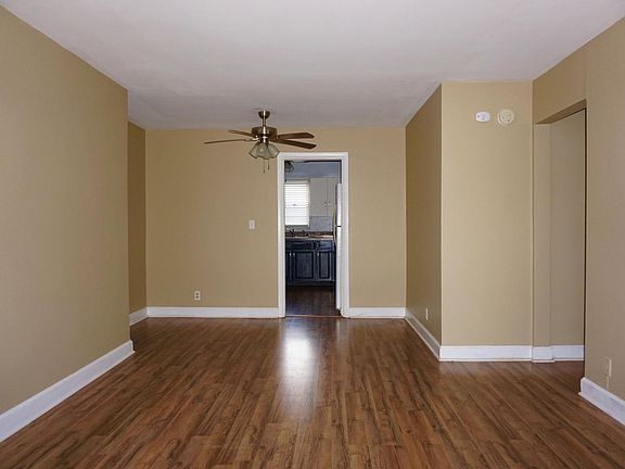 5th image of 2212 Gerald Ct APT 2