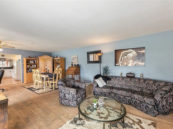 3rd image of 1825 7th Street
