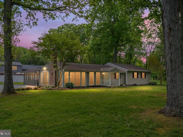 216 La Gorce Dr, Stevensville, MD 21666