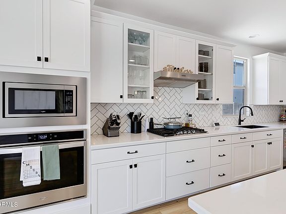 4th image of 23053 E EXCELSIOR Avenue