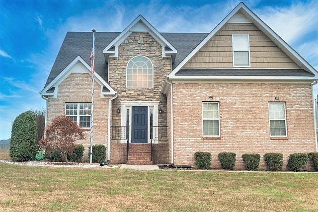 1st image of 25 Orchard Ln