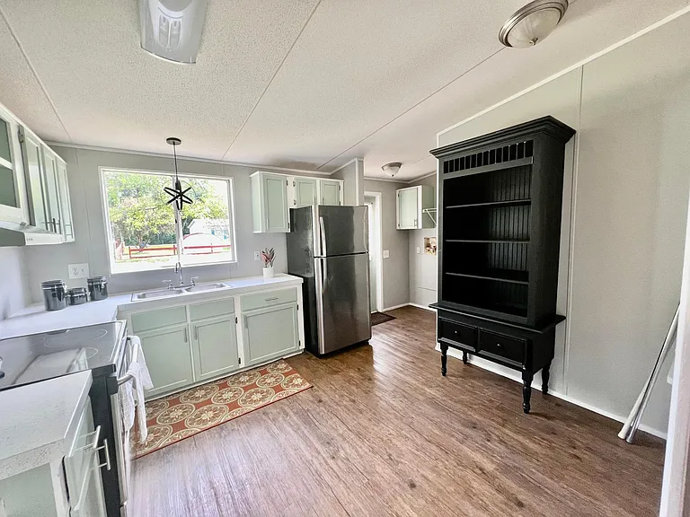 1275Z Floyd St — Photo 4