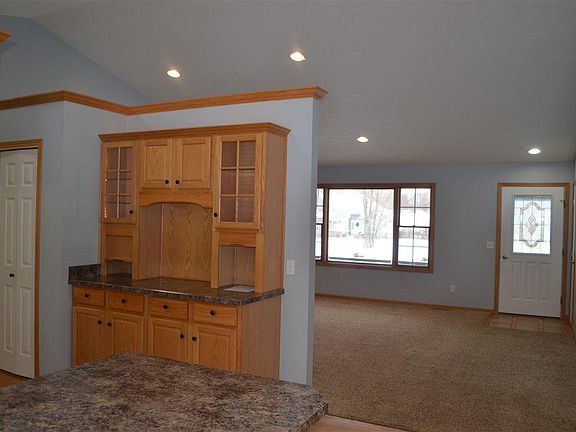 3rd image of 8618 Sun Bay Ct