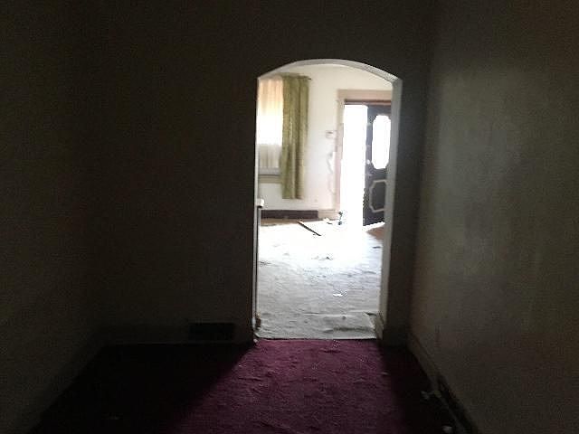 Building Photo 3