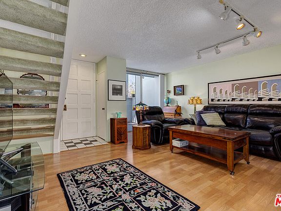 3rd image of 5815 Doverwood Dr Unit 14
