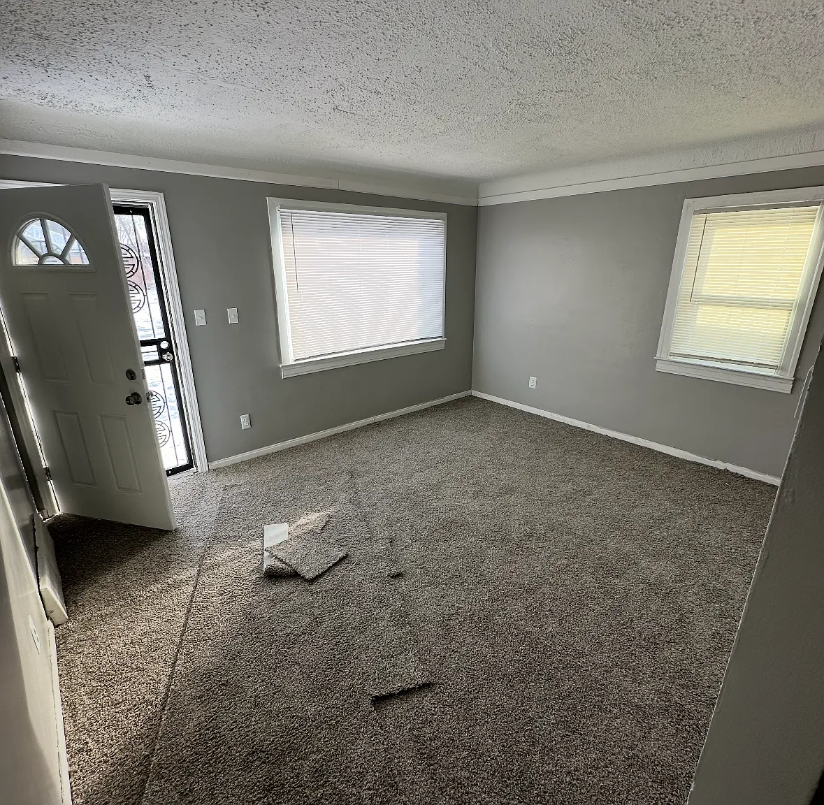 2 bed, 720 sqft, $1,000 — Photo 2