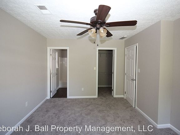 3rd image of 203 Strawberry Ct