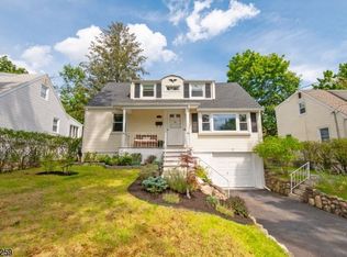 19 Sunnyside Rd, West Orange, NJ 07052