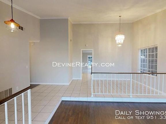 3rd image of 12798 Carissa Ct