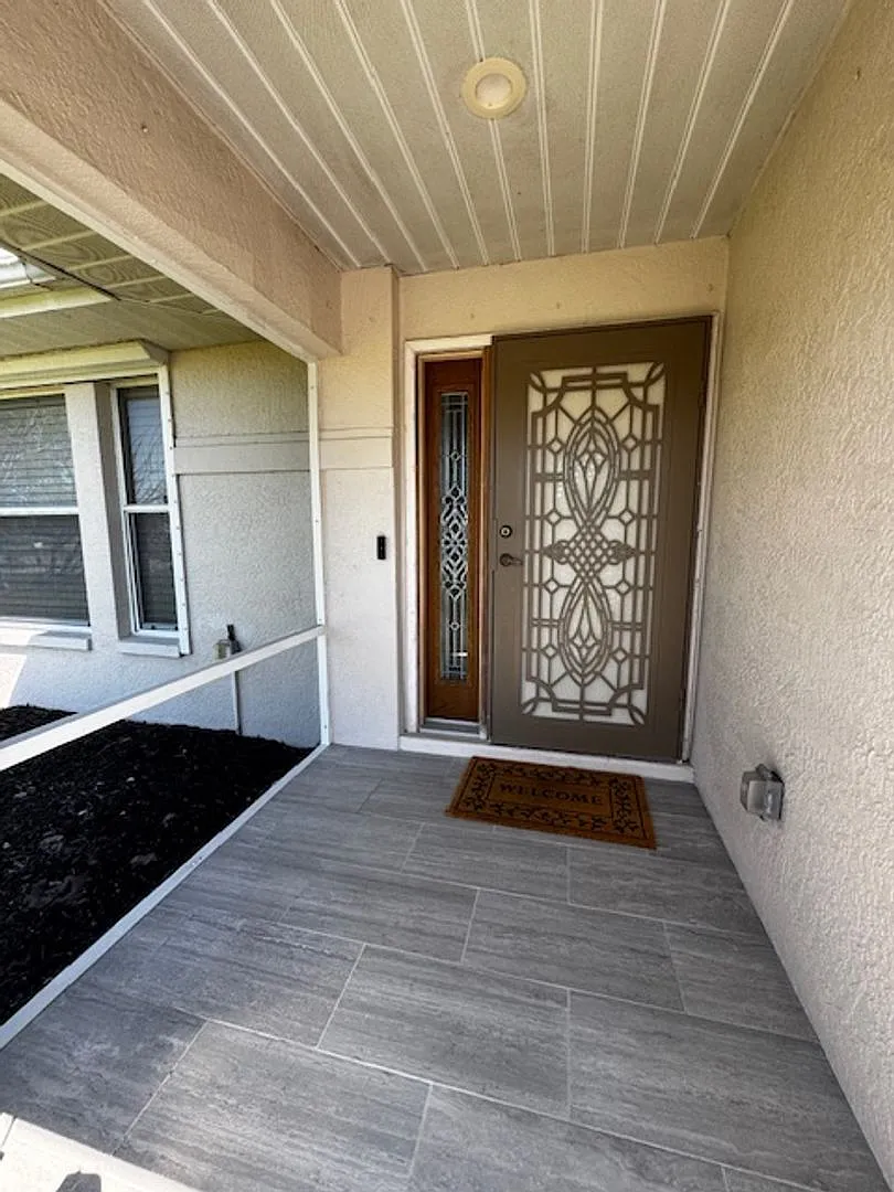 2 bedroom 1.5 bathroom furnished home — Photo 2