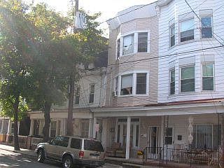 2nd image of 132 N Jardin St