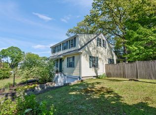 8 Hammond Rd, Natick, MA 01760