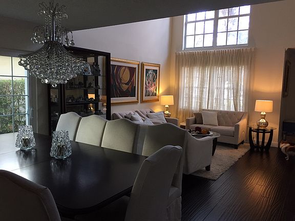 3rd image of 31 Gables Blvd