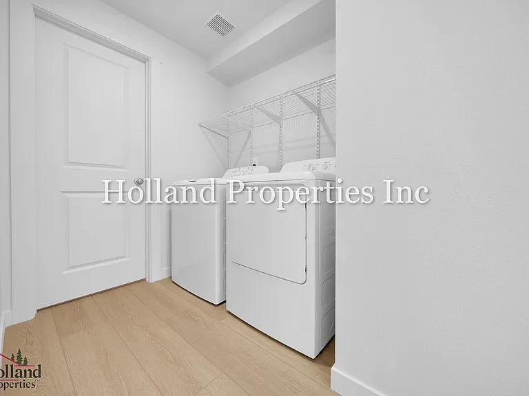 9055 SW Sagert St — Photo 17