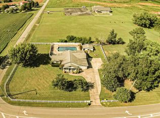 16 Cave Spring Rd, Decatur, AL 35603