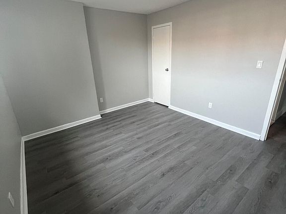 5th image of 175 Clare Ave #7