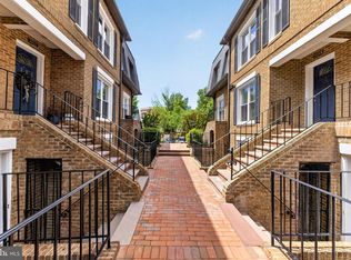 2125 N Monroe St #2, Arlington, VA 22207