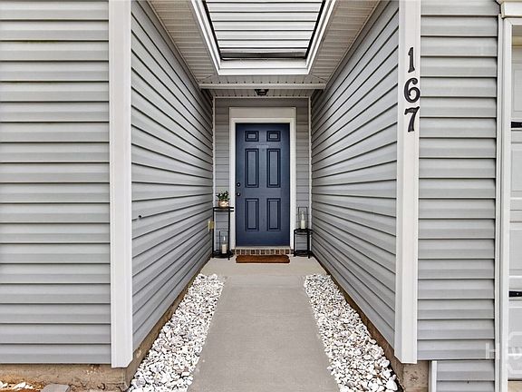 3rd image of 167 Lakepointe Drive
