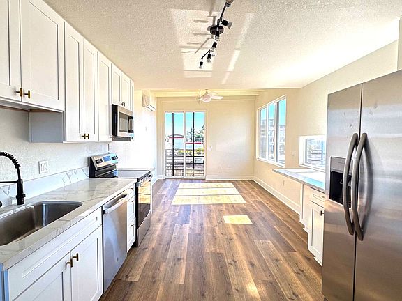 3rd image of 3046 Nimitz Blvd #9