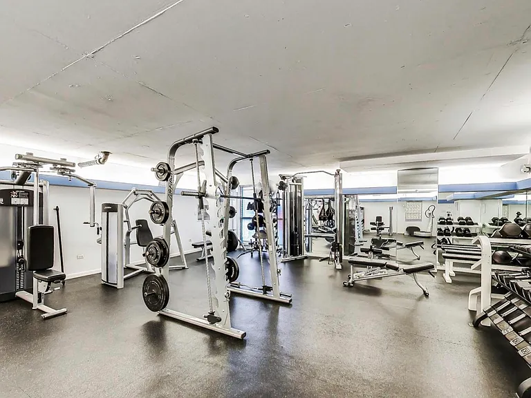 2800 N Lake Shore Dr #2209 — Photo 10