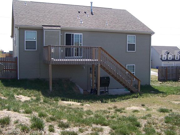 3rd image of 2732 Elm Creek Dr