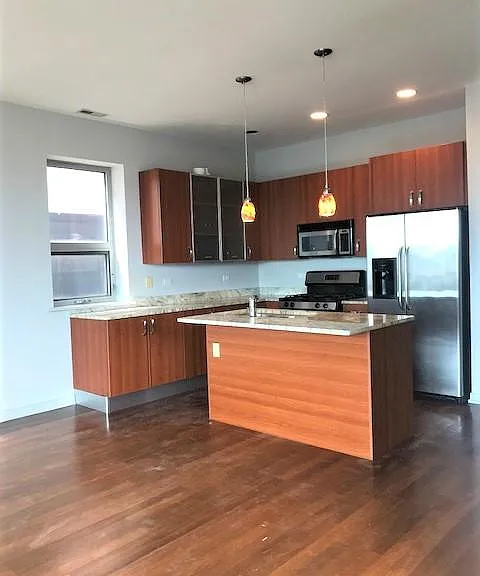 908 N Ashland Ave #3 — Photo 3