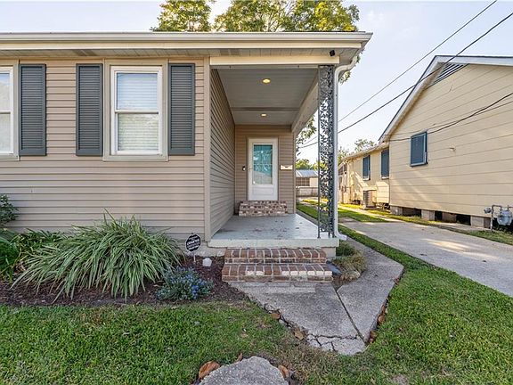 4th image of 820 Evergreen Dr