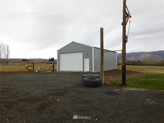 Shop insulated & 200 amp service